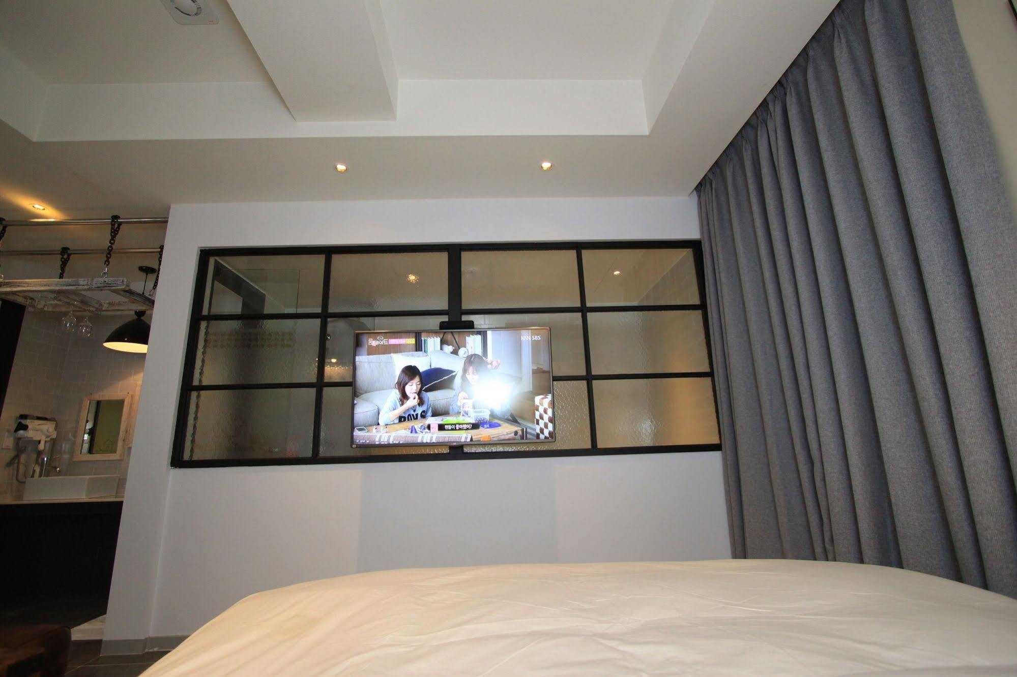 Hound Hotel Changwon Exterior foto