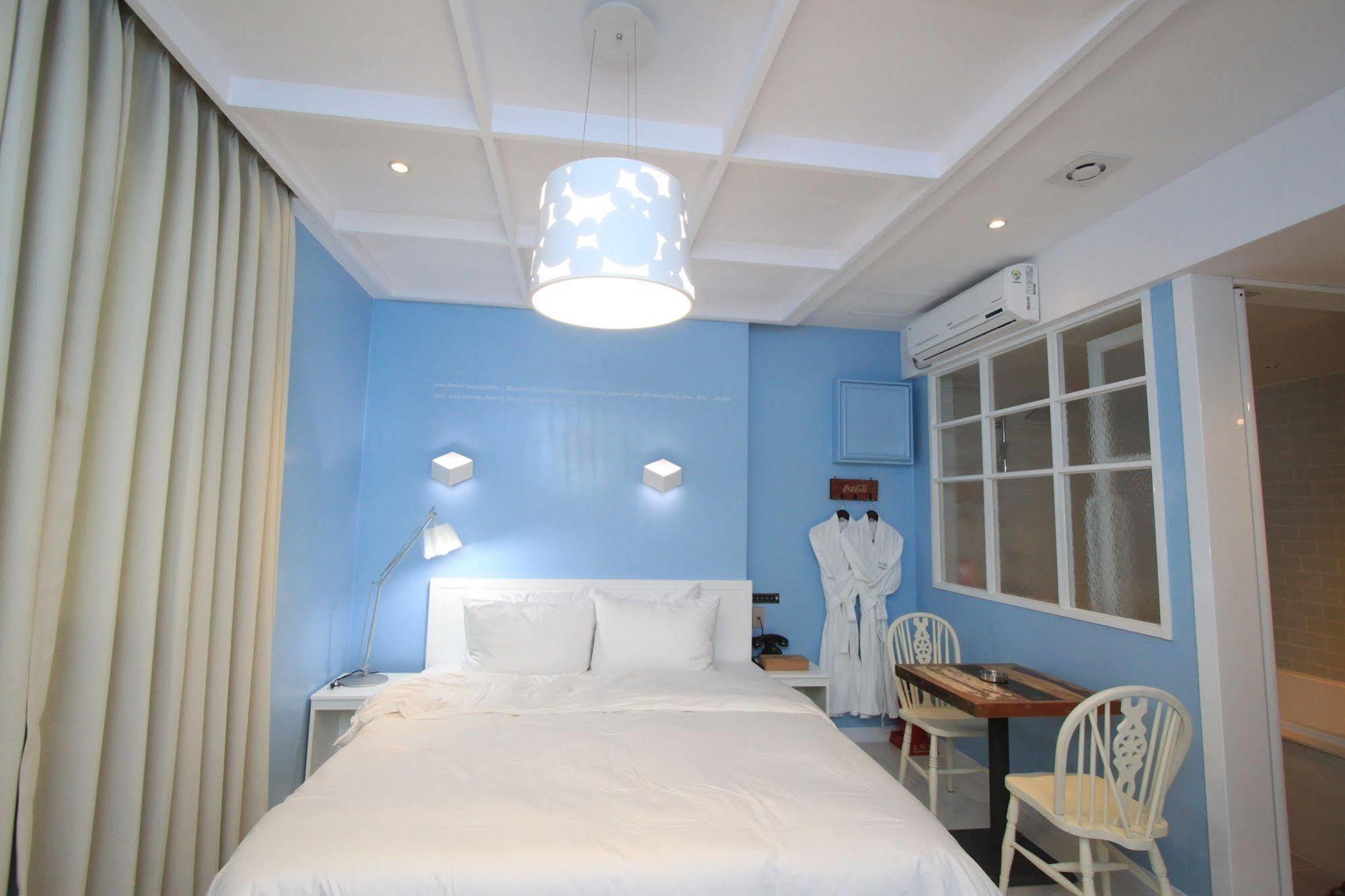 Hound Hotel Changwon Exterior foto